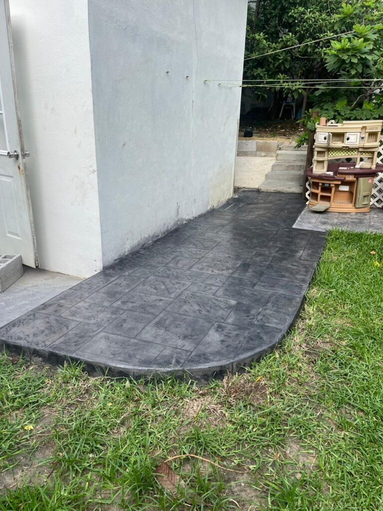 WhatsApp Image 2025-09-12 at 22.00.54 (4)